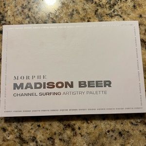 Morphe x Madison Beer Palette